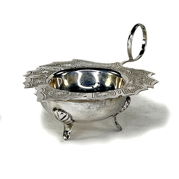 Bombay Co. Vintage Silverplate Maple Leaf Tea Strainers - 2 - Picture 3 of 8